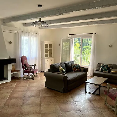 Emery 555 Holiday home