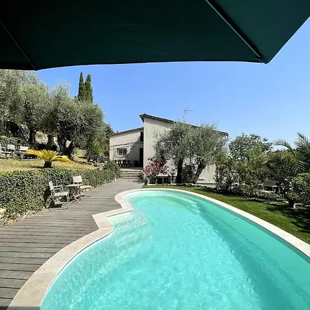 Emery 555 Holiday home Chateauneuf-Grasse